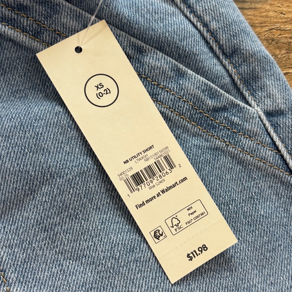 NWT Women's No Boundaries shorts XS - Picture 3 of 3